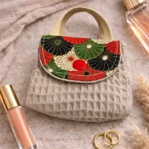 Pocket Bag Sensu artesanal en tejido waffle beige con estampado japonés