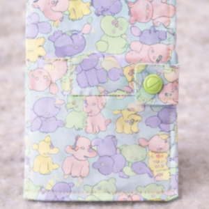 Portadocumentos Sweet Care en tonos pastel con cierre de botón